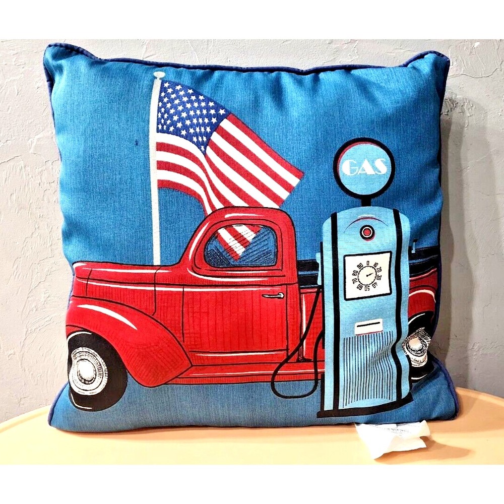 18"x18"Outdoor/Indoor Pillow-Fade Resistant-Pre-‎ Owed.